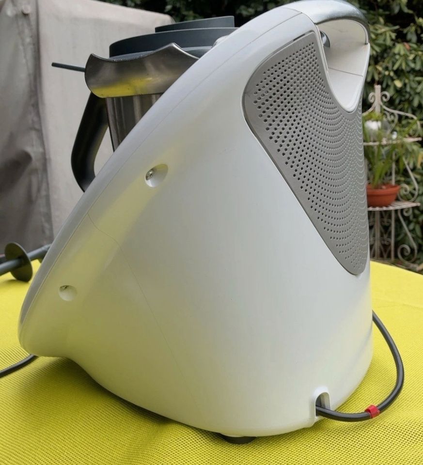 Thermomix TM6 · Farbe auf Anfrage – Originalfoto 2 von 6