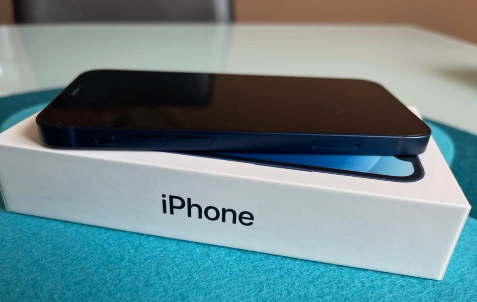 iPhone 12 mini · Blau – Originalfoto 7 von 8