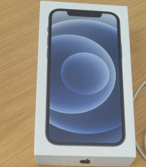iPhone 12 · Schwarz – Originalfoto 2 von 9