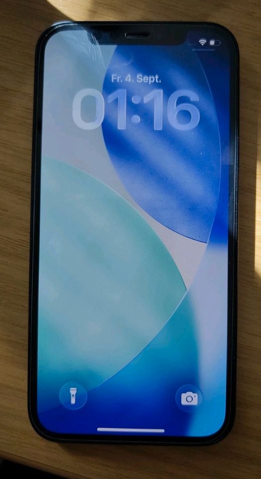 iPhone 12 · Schwarz – Originalfoto 3 von 9
