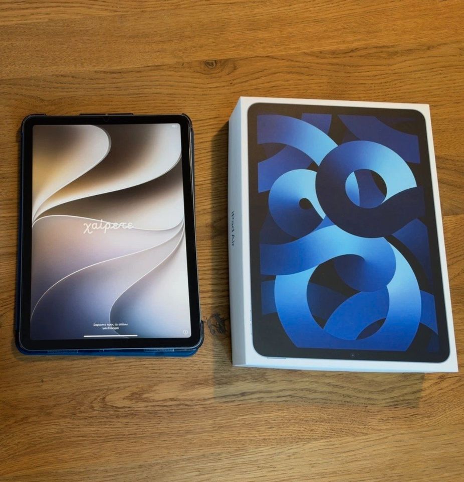 iPad Air 5. Generation · Blau – Originalfoto 2 von 11