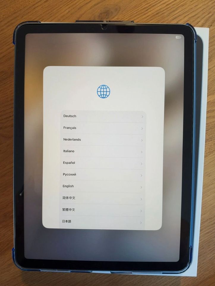 iPad Air 5. Generation · Blau – Originalfoto 10 von 11
